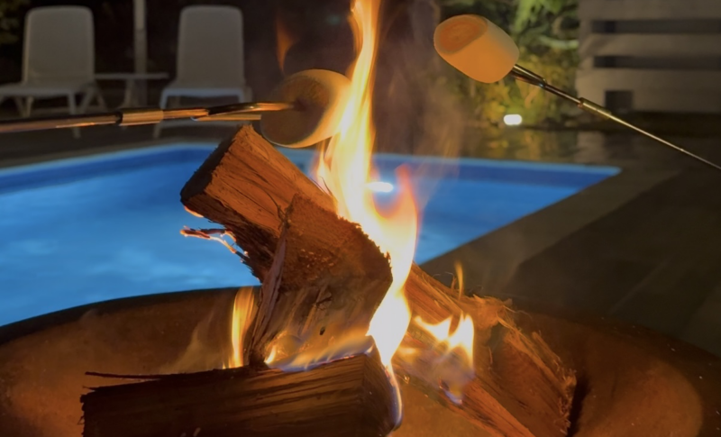 焚火とマシュマロ